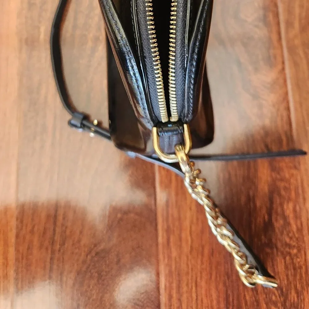 Michael Kors black patent leather shoulder bag - Picture 3 of 5